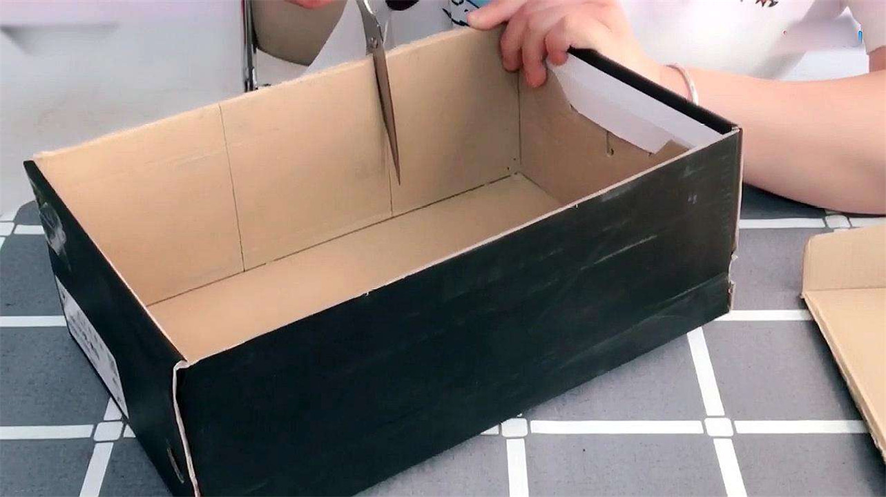 创意手工亲子游戏制作教程,日常用品手工制作亲子游戏