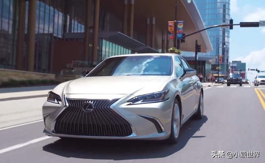 试驾雷克萨斯ES300h，有油就不会断电，出行无后顾之忧