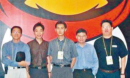 qq是在哪年诞生的,qq是谁创造出来的