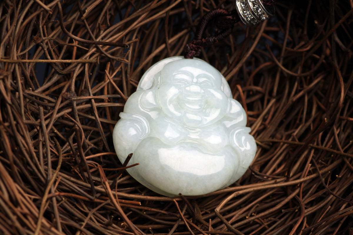 中国人为什么对玉石佩情有独钟，而欧美人兴趣不浓？