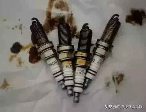摩托车火花塞处漏气,火花塞漏气是真的吗
