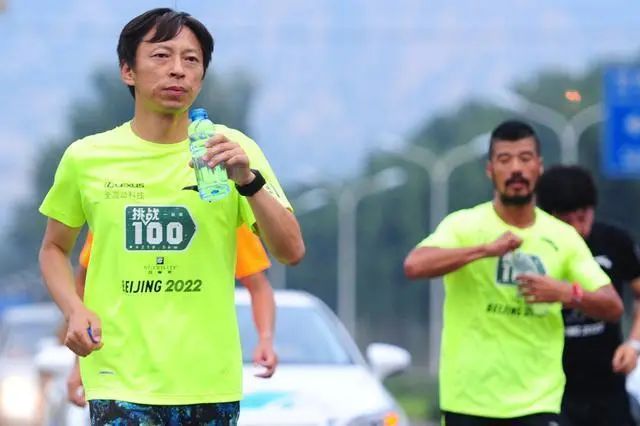 人生最美好的改变是从坚持跑步开始的,人生最美好的改变是从坚持跑步开始