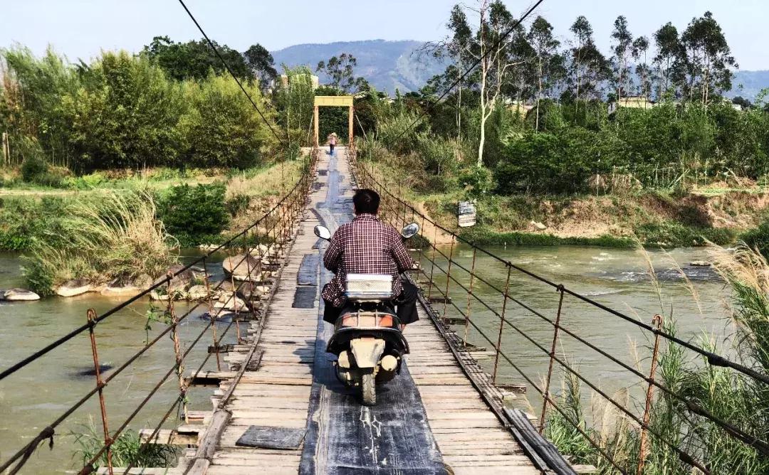越过山丘才发现它如此优秀,越过山丘发现一无所有