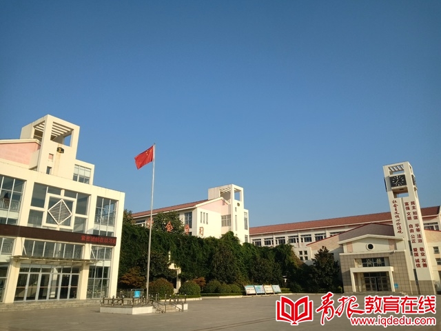 即墨长江路小学好不好,即墨长江路小学和德馨小学对比
