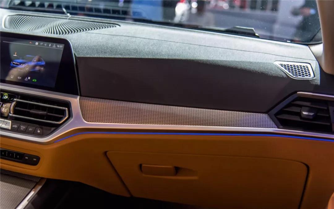 看着就很香,全新一代宝马3系展示