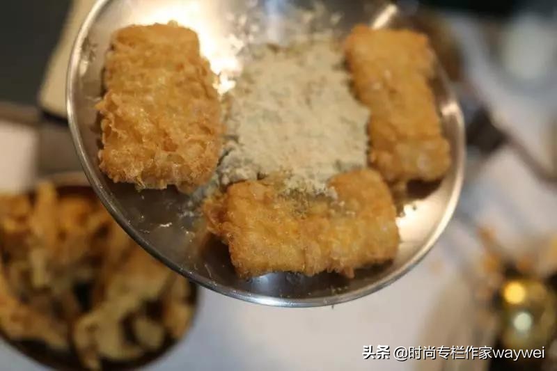 寒风飒飒，人类无法阻止火锅的蔓延势头了……