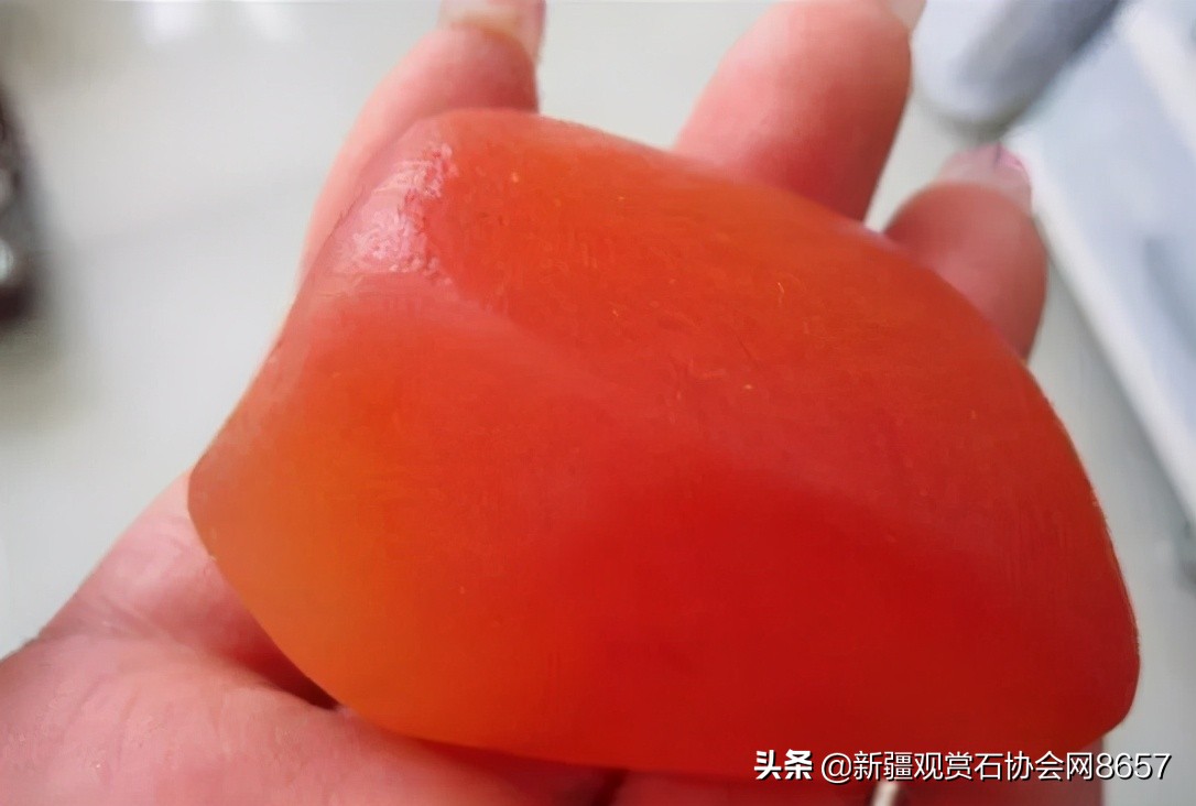 金丝玉有油润度吗,金丝玉功效寓意