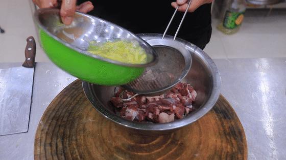 大厨教你选肉和烤肉技巧,不用明火来自制羊肉串,羊肉不膻也不老