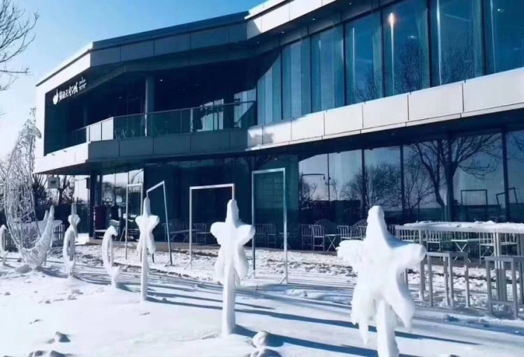 南戴河汐溪亲子酒店,北欧风情房推窗看海邂逅美景