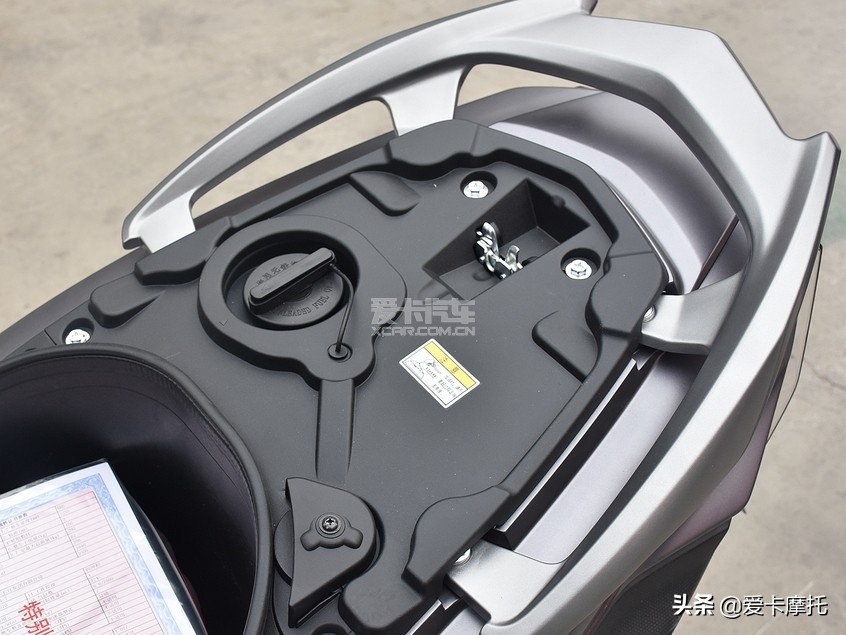 豪爵usr125极限测评,豪爵合资踏板