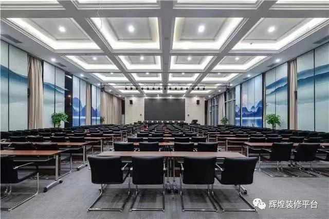 在这不平凡的一年、辉煌集团斩获装饰百强及多项荣誉