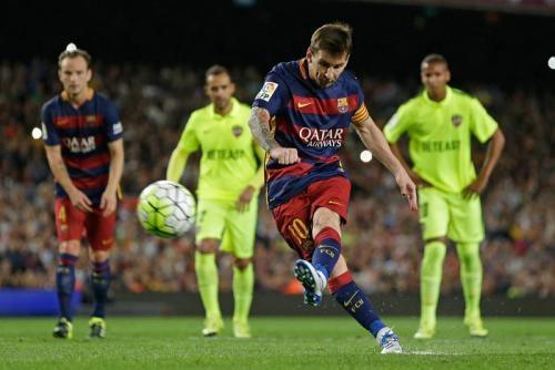 足球中点球是什么意思,足球中哪种罚间接任意球