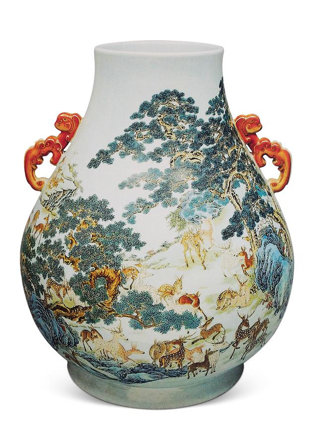 乾隆粉彩百蝶图瓶为什么珍贵,清乾隆粉彩兽耳百鹿尊是什么地位