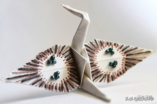 10种纸鹤折法,一天折50个千纸鹤