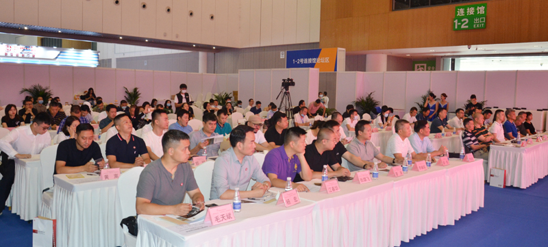 群英荟萃共话新经济，成都室内装饰行业协会设计师论坛圆满落幕