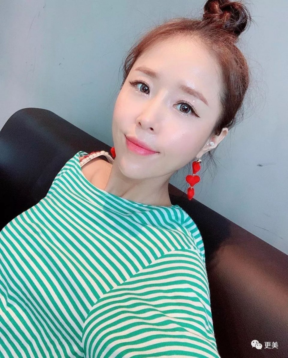 天后因队友吸du人气暴跌，公开承认整形却成蛇精下巴，瘦到脱相