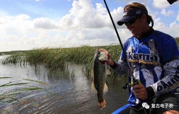 卡西欧forester森林人棕色,卡西欧casio森林人forester
