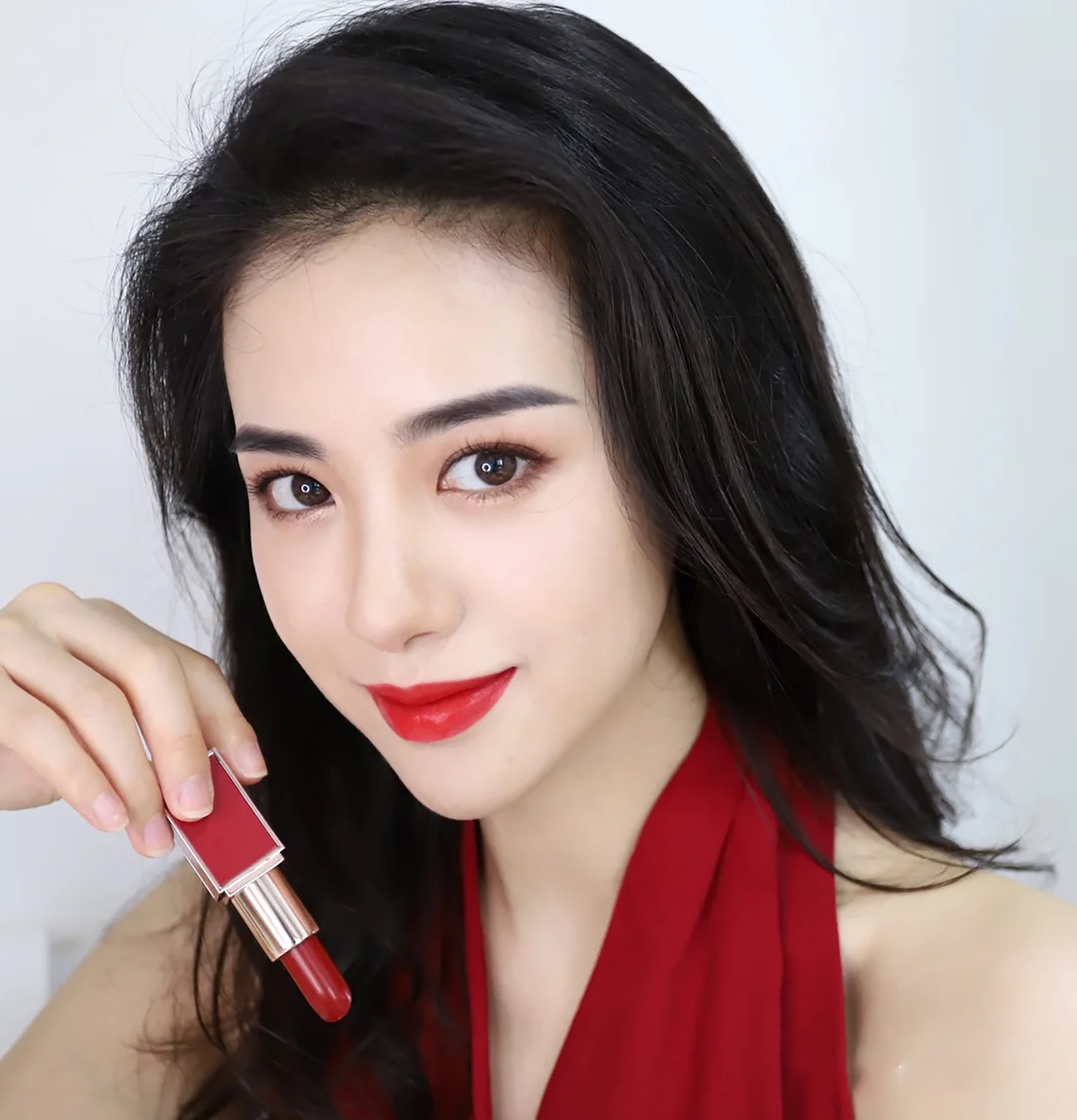 适合夏天显白的口红色号,夏天买口红