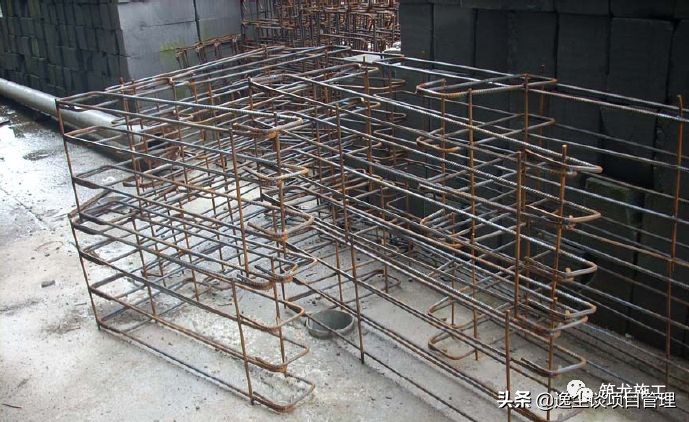 施工现场钢筋安装绑扎通病案例,钢筋质量通病基础知识培训讲义