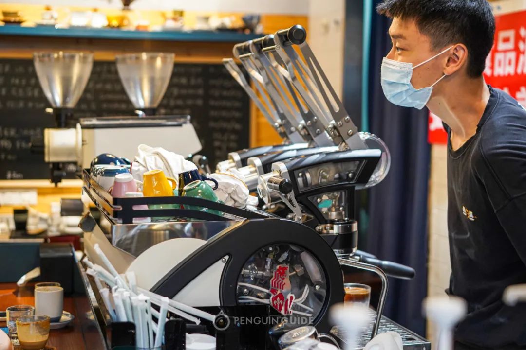 去长沙不为别的就想听茶颜悦色,去长沙点哪个茶颜悦色