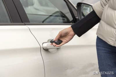 如果忘记锁车门车会被开走吗,经常忘记锁车门有什么办法