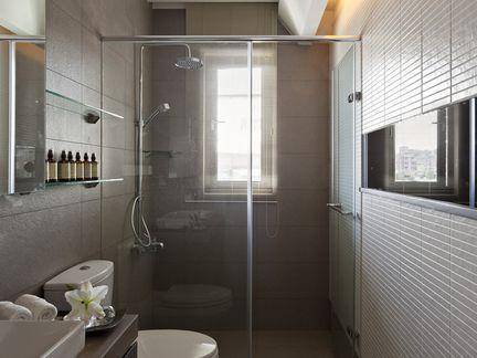 已装修卫生间太暗怎么补救,卫生间太暗怎么补救