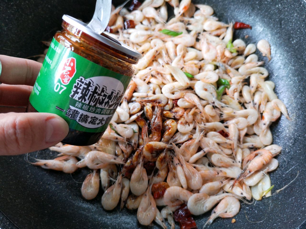 为什么小河虾补钙效果比大虾好,小河虾怎么做最营养