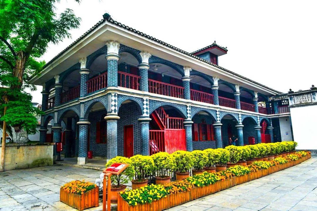 适合夏天去旅游的自驾路线,适合夏季的自驾游路线推荐