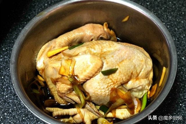 电饭锅烤鸡怎么做,电饭锅做烤鸡要什么腌料