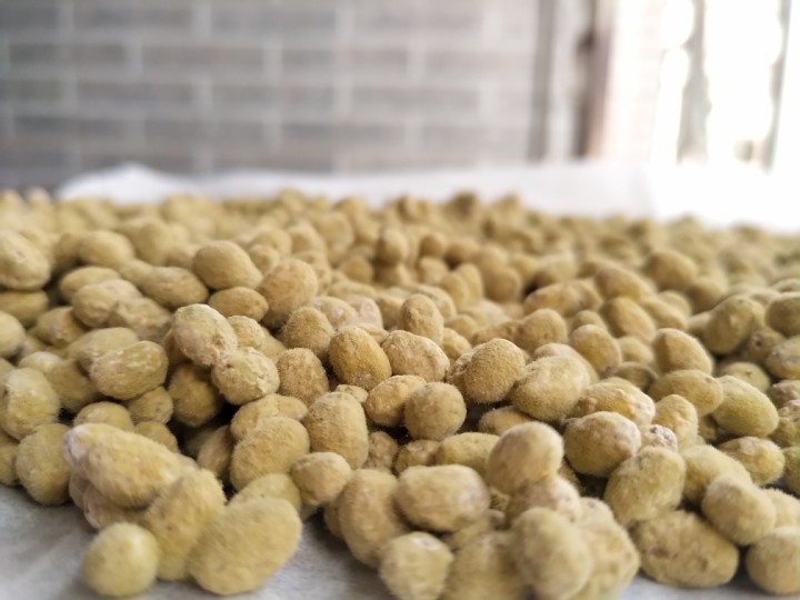 黄豆怎么成酱油,黄豆应该怎么弄才能变成豆芽