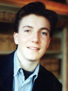 非洲巨富私生女嫁英国帅侯爵,却被婆婆嫌糟蹋400年血脉?