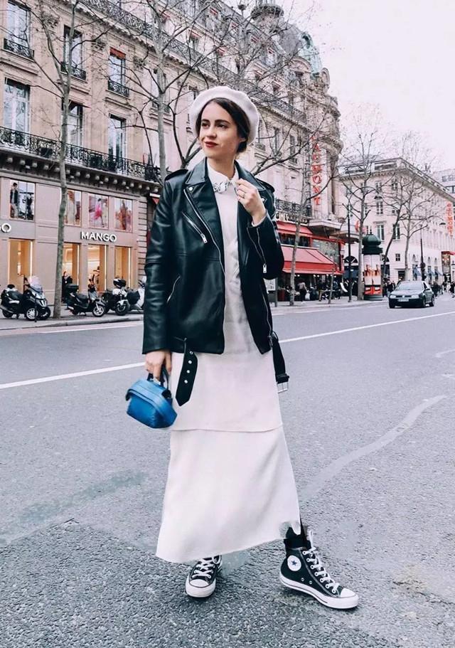 藏蓝色大衣戴什么颜色的帽子好看,西瓜红大衣配西瓜红帽子好不好看