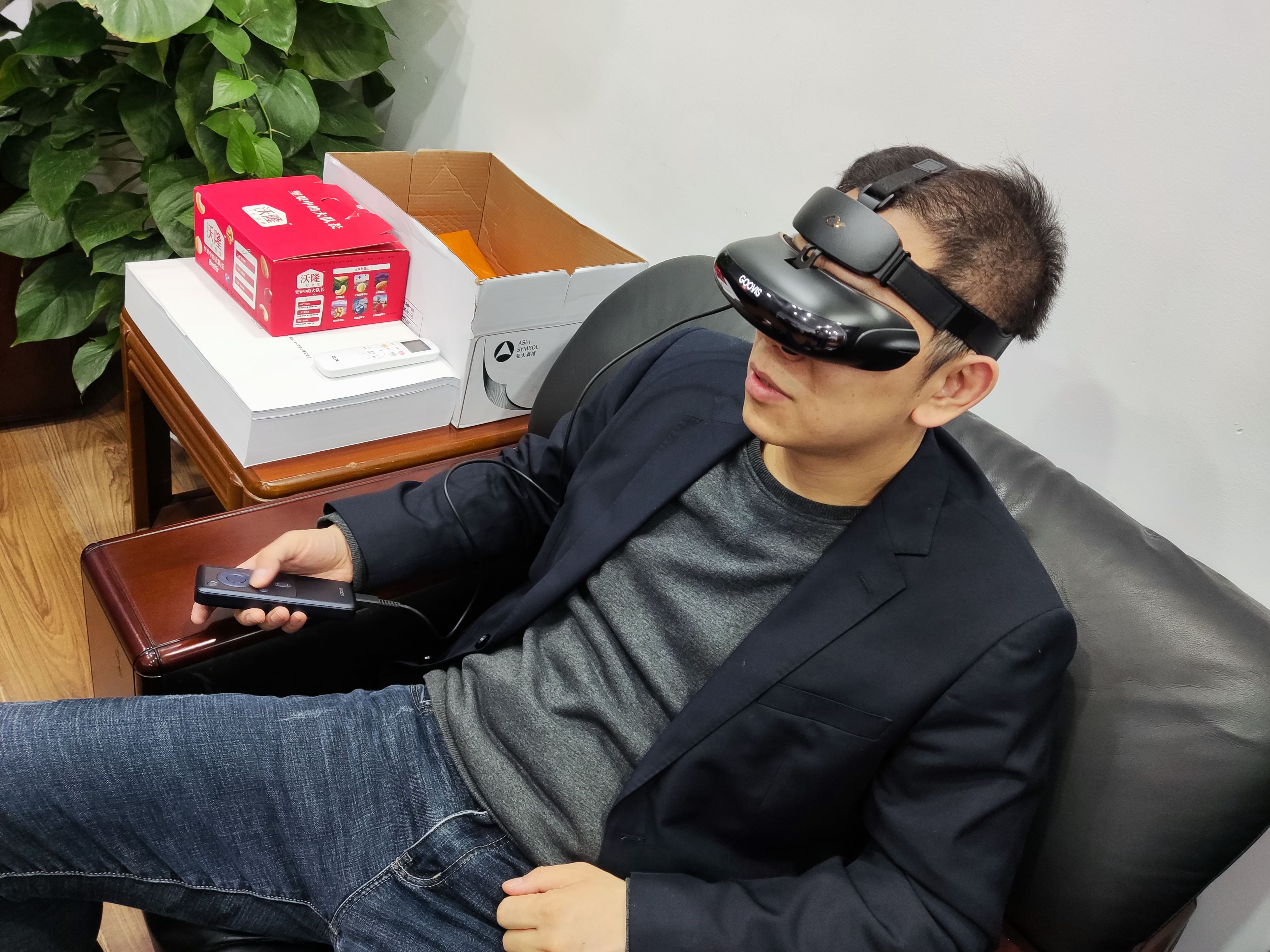 2021年了竟然吹1080P的屏幕非常清晰？实测GOOVIS头戴影院