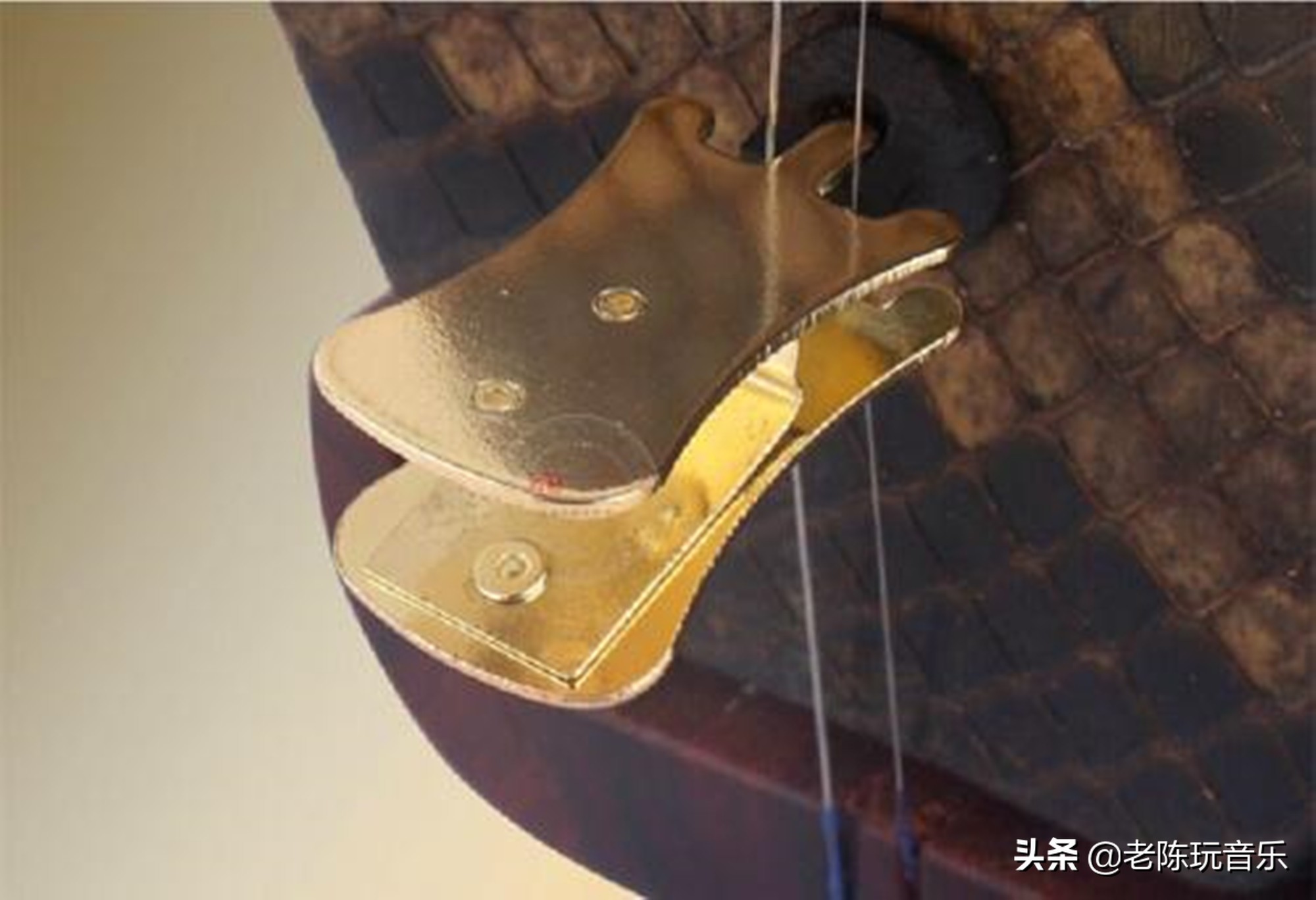 楼上有人弹琴怎么解决,楼上半夜拉琴怎么办