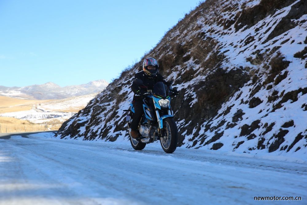 23款力帆kp350极速视频,力帆350双缸跑车