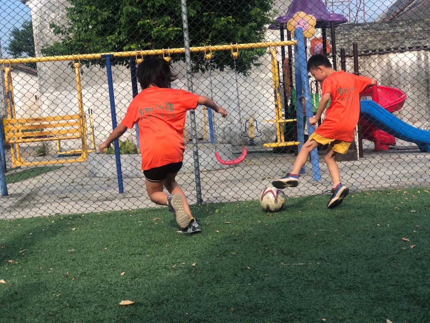 青少年参与足球运动的情况,青少年为什么要多运动