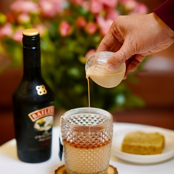 百利甜怎么喝才好喝,百利甜酒配什么才好喝