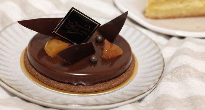 全球法式巧克力冠军默默卖了6年外卖，刚和老婆在西湖边开了新店