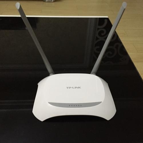 路由器在客厅卧室wifi信号弱,房间wifi信号弱怎么增加路由器