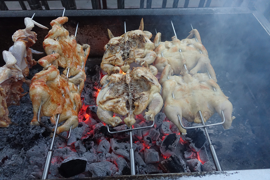 华人在国外打工工资,华人在国外赚钱的工作