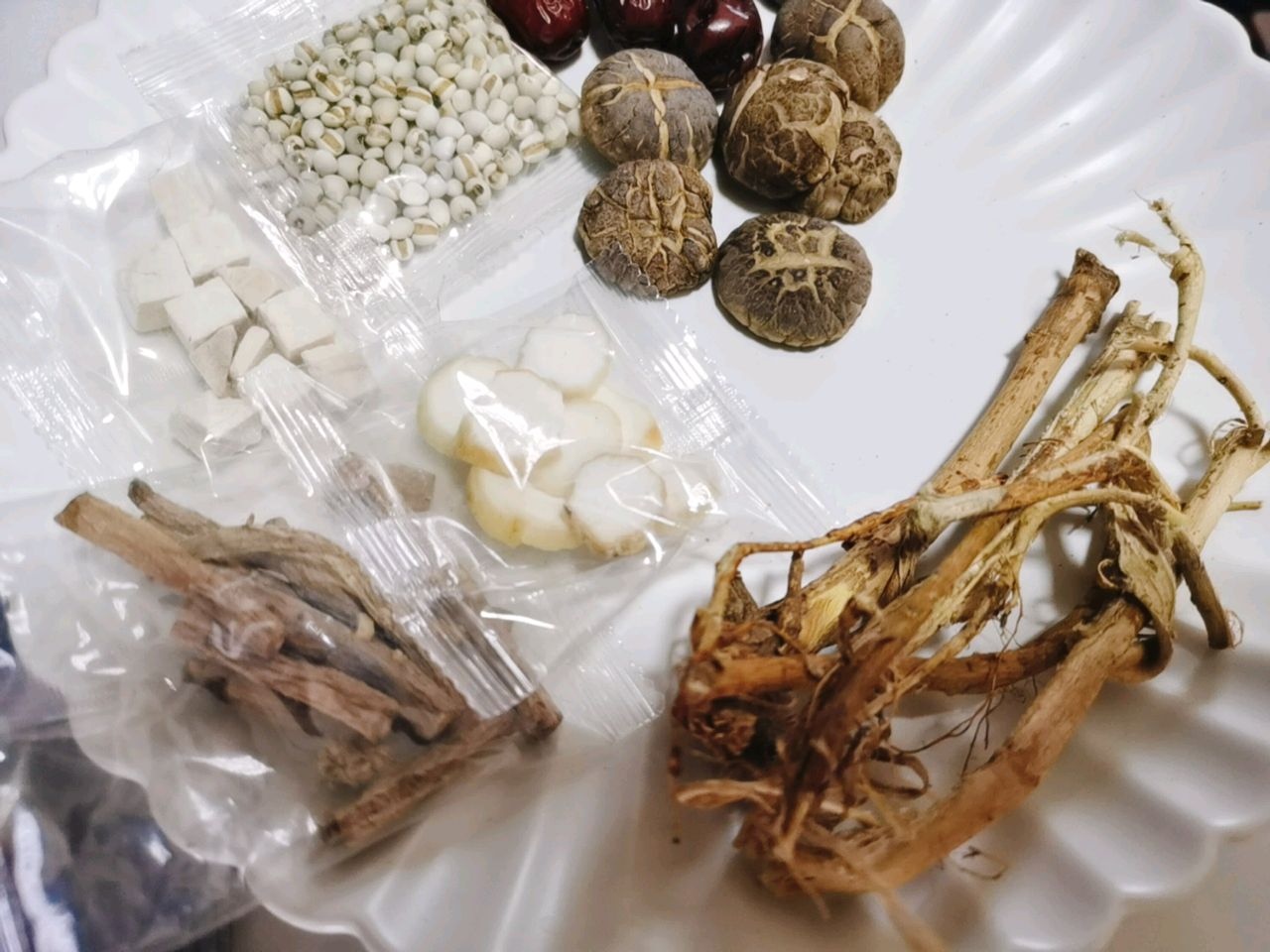 春分这一天祛寒气湿气好吗,春分祛湿汤食谱及做法