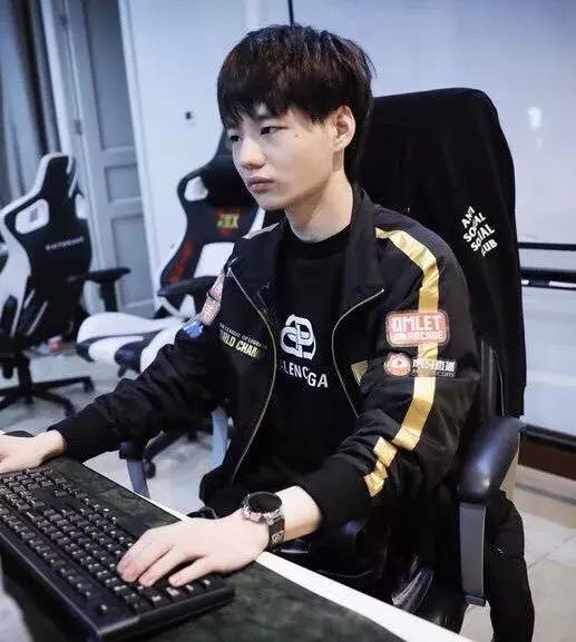 fpx夺冠送皮肤领取地址,fpx夺冠送皮肤了么