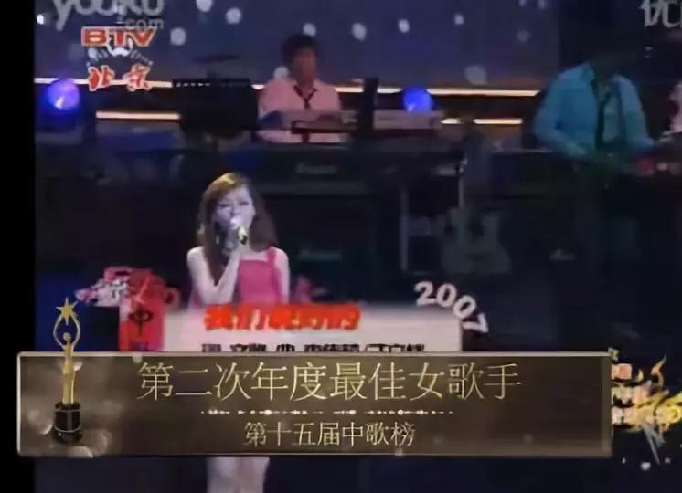 鑺掓灉鍙版崸绾㈠灏戜汉,鑺掓灉鍙版崸绾簡杩欎箞澶氫汉