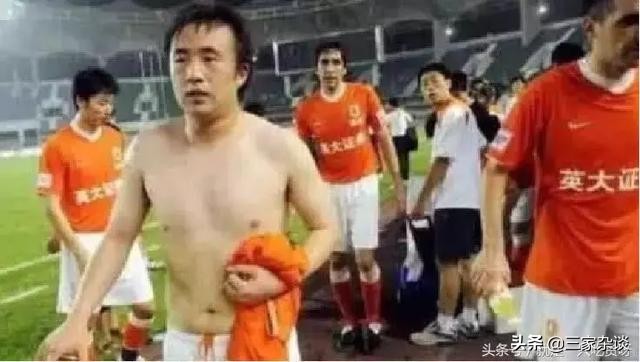 国足对比冰岛,中国男足历届队员身体对比