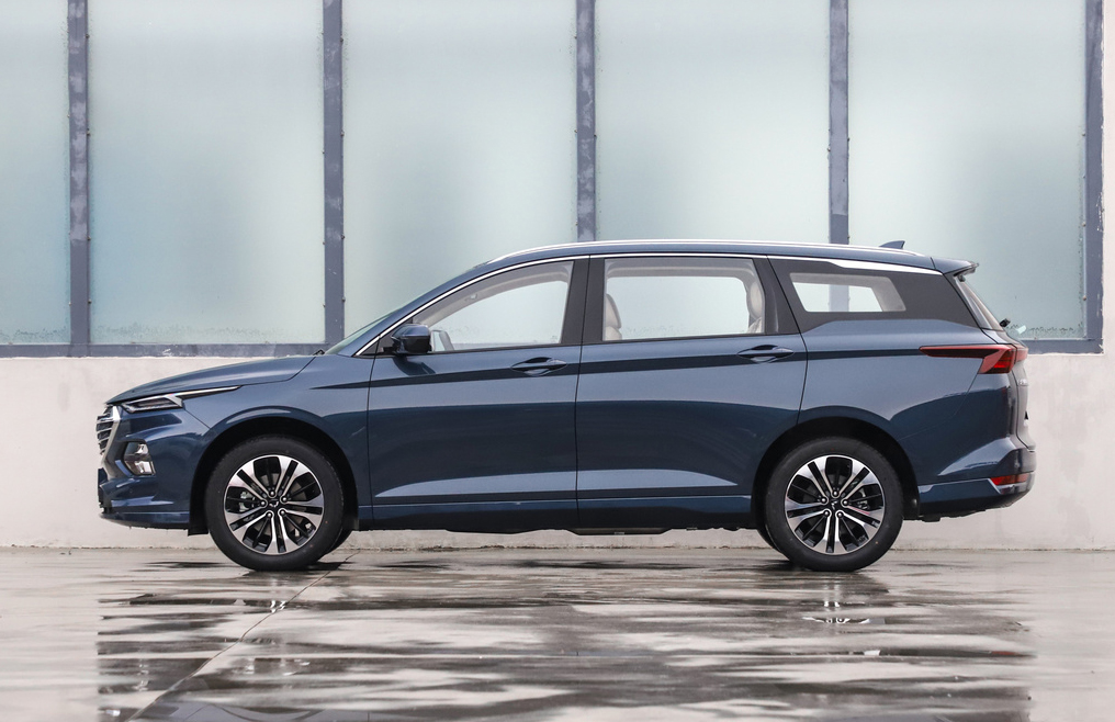 五菱凯捷七座混动最新款介绍,什么车对比五菱凯捷更好更实用