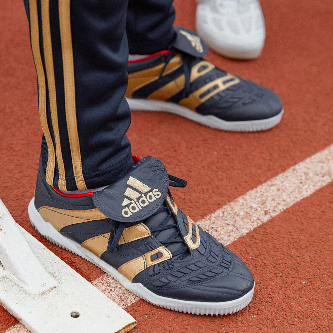 阿迪70周年贝克汉姆,阿迪达斯世界杯齐达内