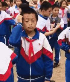 你特么放屁就放屁，对着我的脸放算是怎么回事？