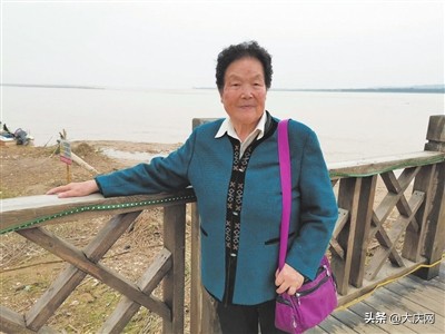 同窗六年情意深厚八旬西安老*欲人**来大庆找同学