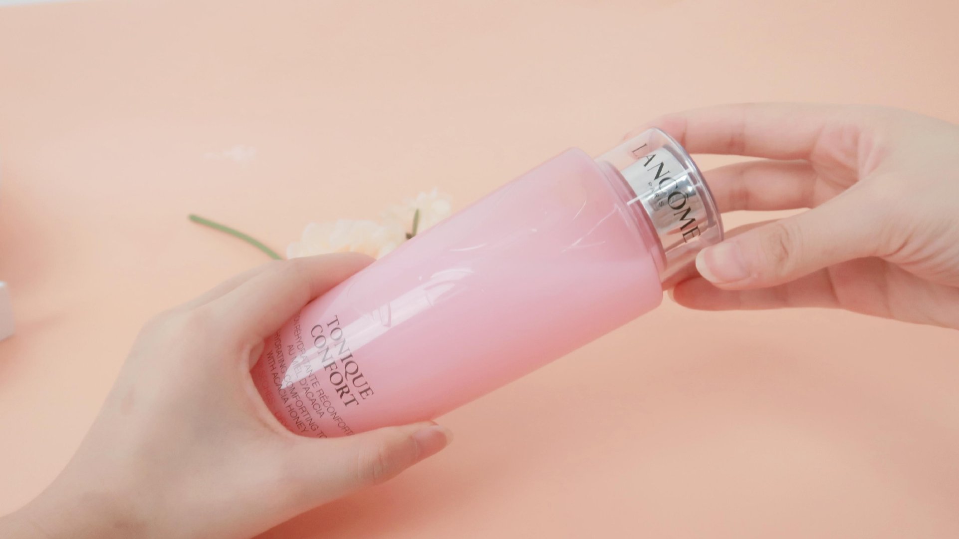 出差带化妆水推荐什么好,出差都能带什么化妆品