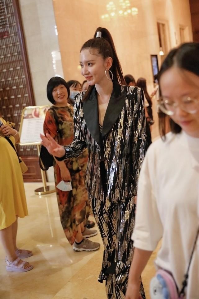 张萌真的很精明吗,张萌10年前的颜值确实爆表